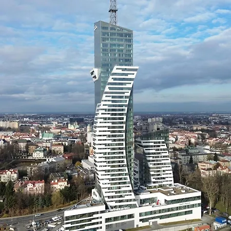 Cayenne Olszynki Park * Rzeszów